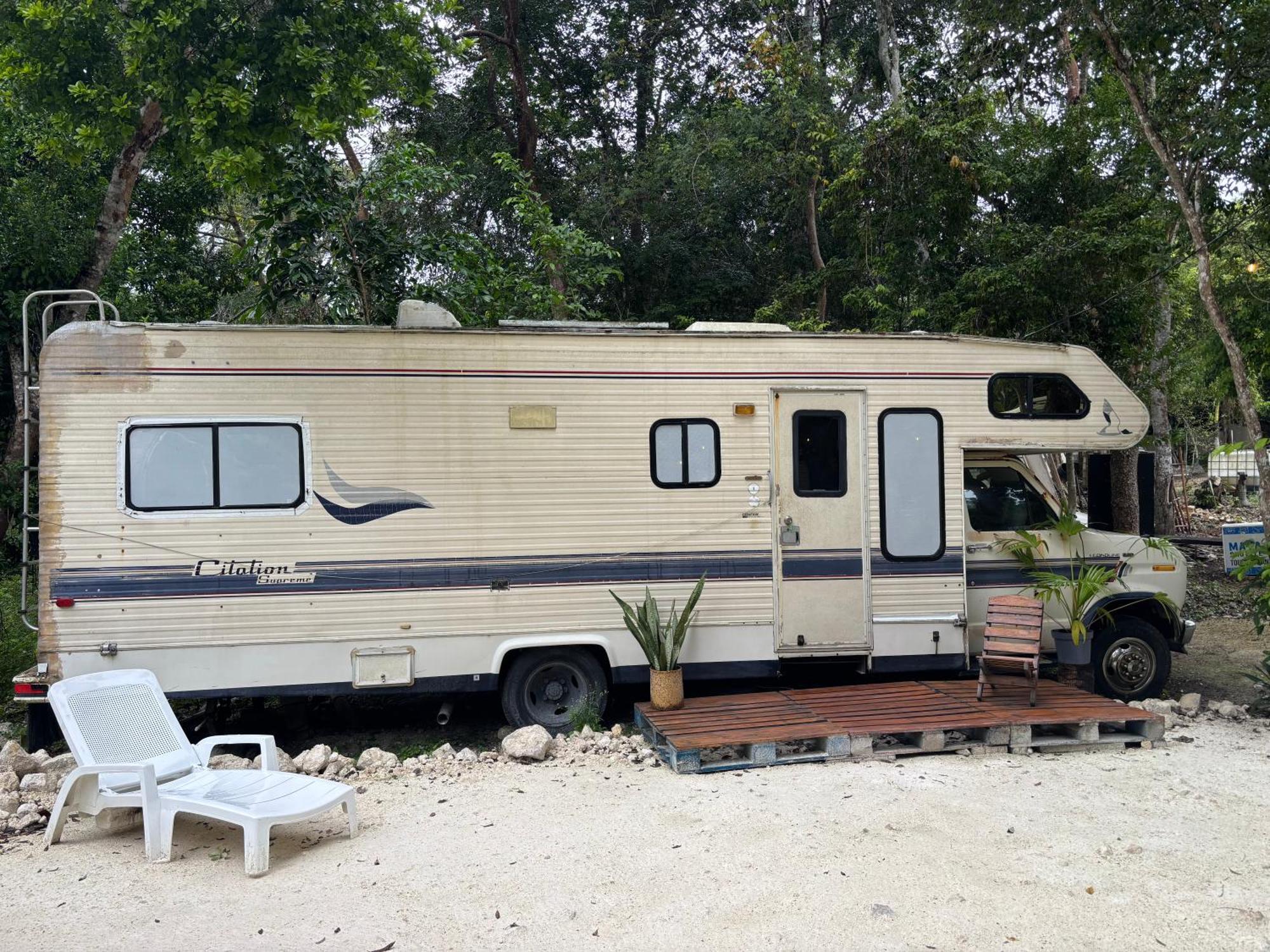 Hotel Momotoh Camper Xpujil Esterno foto