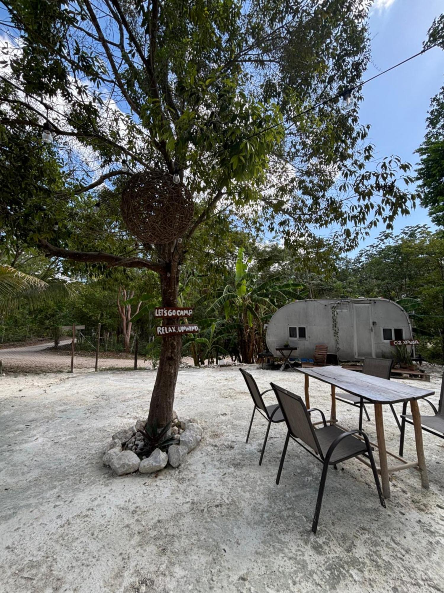 Hotel Momotoh Camper Xpujil Esterno foto